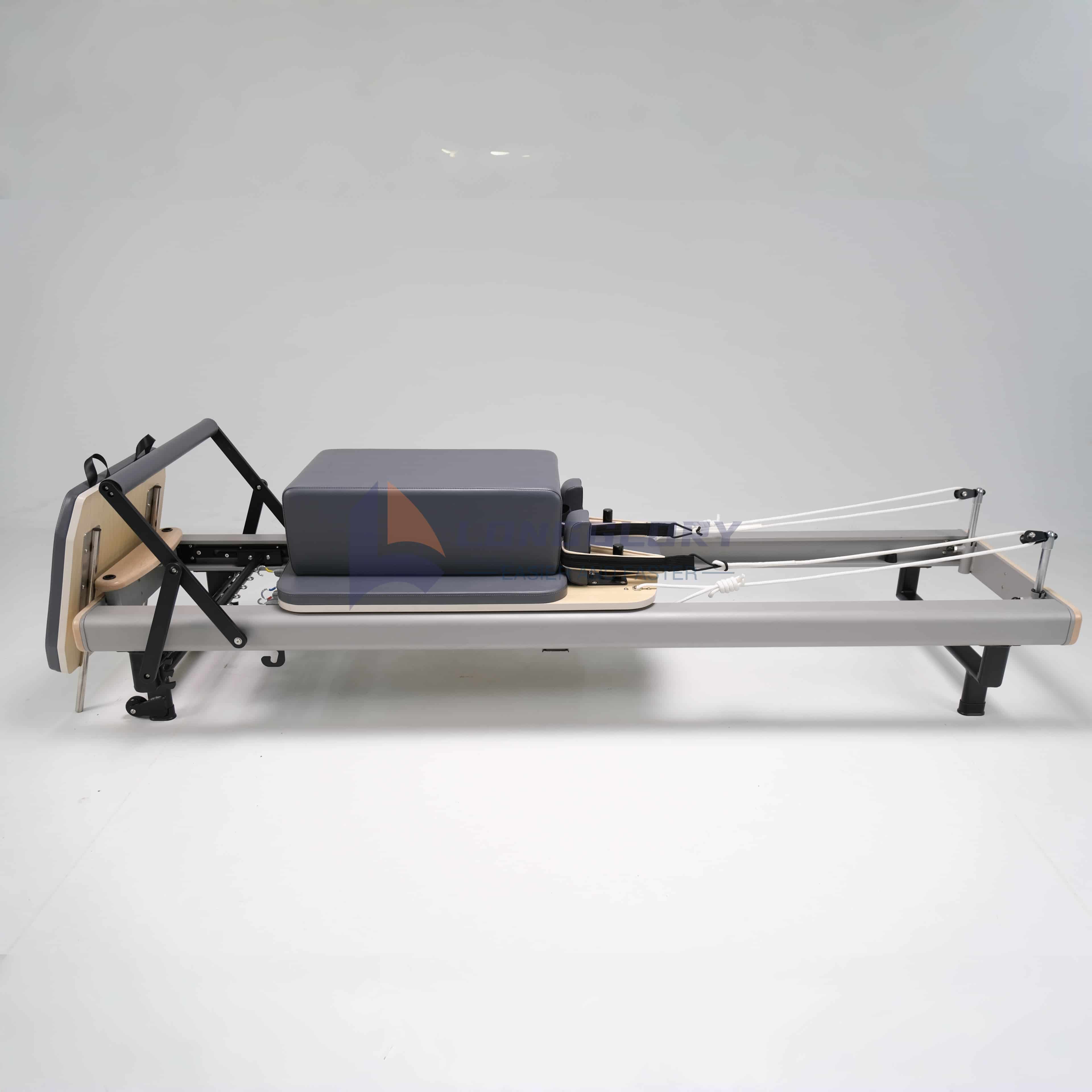 Cama con núcleo de Pilates de aluminio