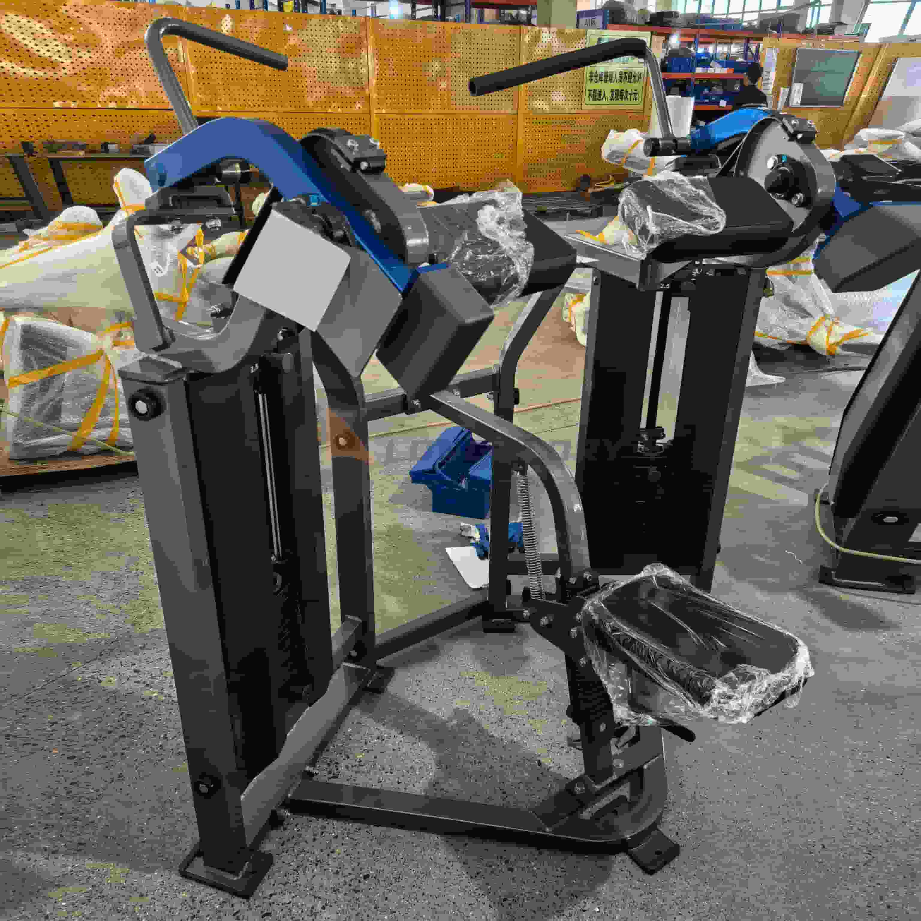 Máquina de curl de bíceps para gimnasio